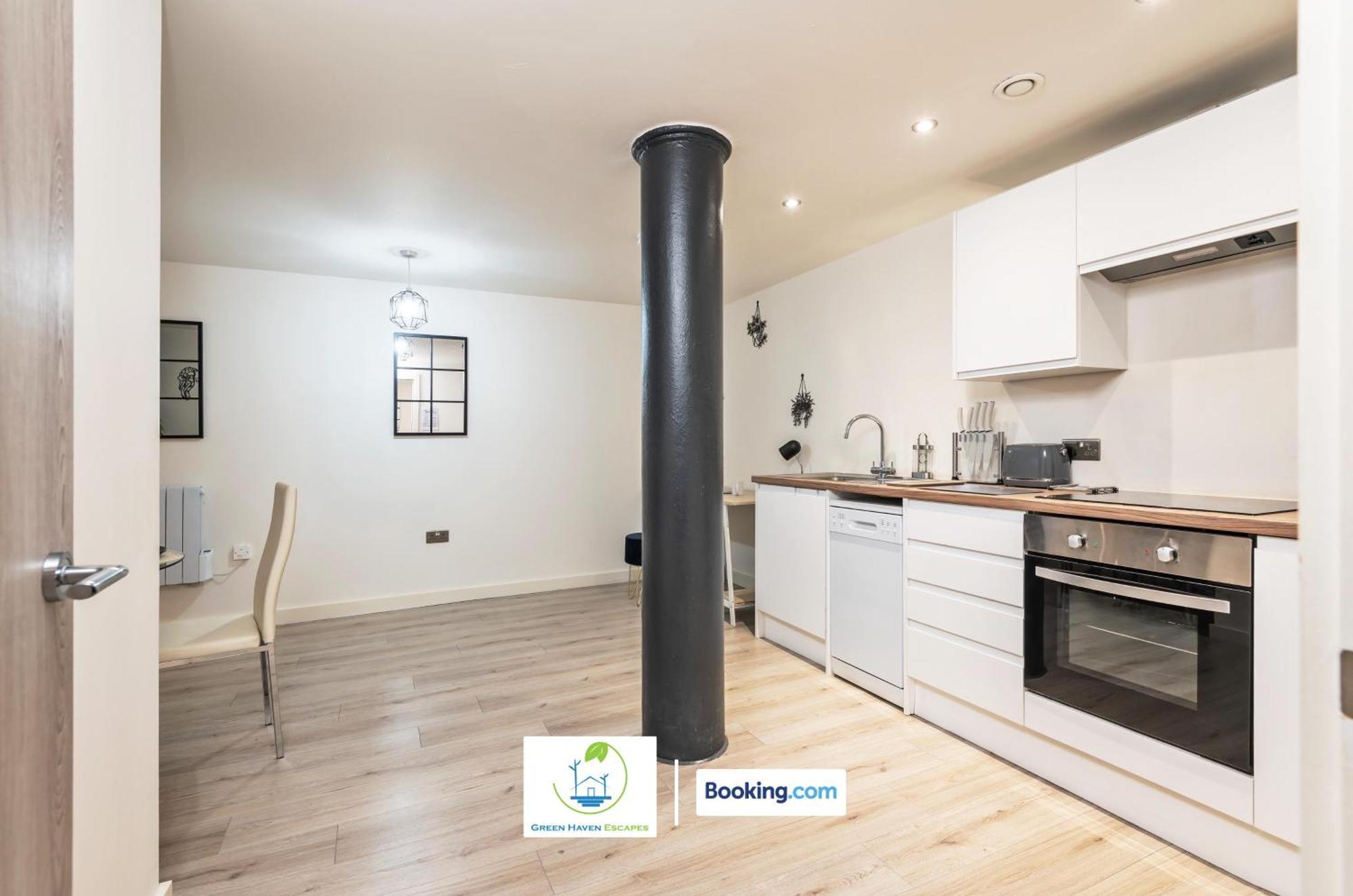 Spacious 1 Bedroom Apartment With 4K Cinema Experience By Green Haven Escapes In Bradford Bradford  Extérieur photo